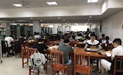 新学期第一天，南昌航空大学图书馆迎来满堂红