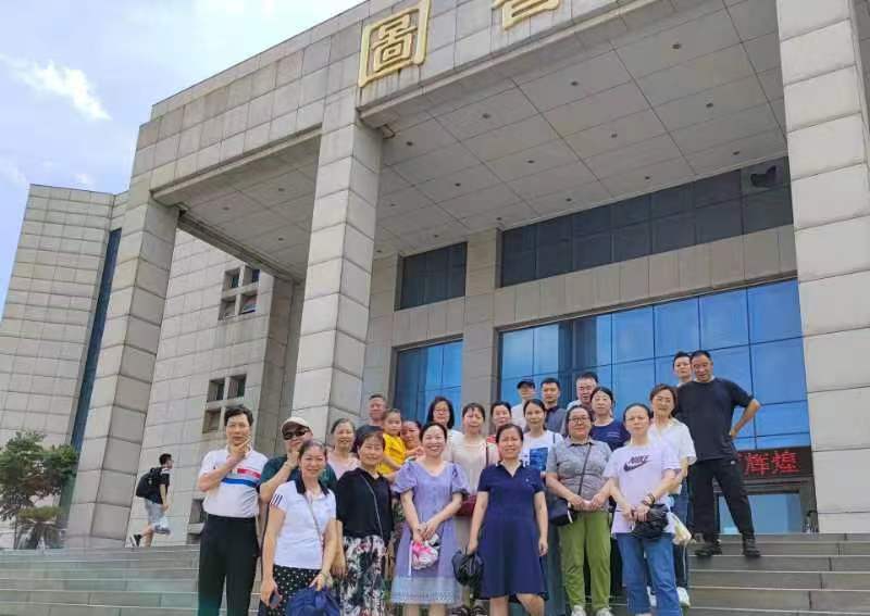 fe645c9ff838467abb3f21bf7cca733e.jpg