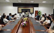 图书馆举行退休教职工欢送会