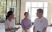 副校长江光亮到图书馆走访慰问师生